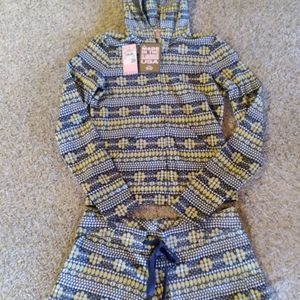 TAGS STILL ON Original Juicy Couture hoodie and matching shorts.